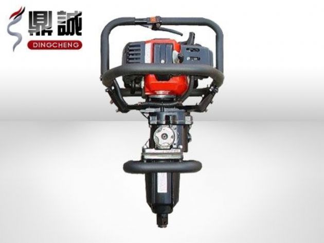 點(diǎn)擊查看詳細(xì)信息<br>標(biāo)題：便攜式內(nèi)燃扳手 閱讀次數(shù)：4671