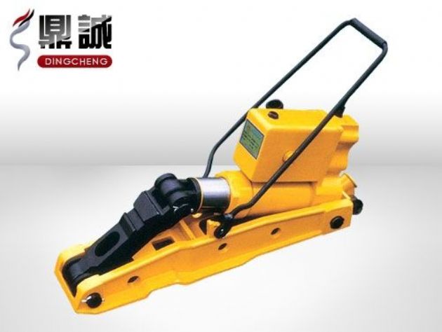 點(diǎn)擊查看詳細(xì)信息<br>標(biāo)題：液壓起撥道機(jī) 閱讀次數(shù)：4482