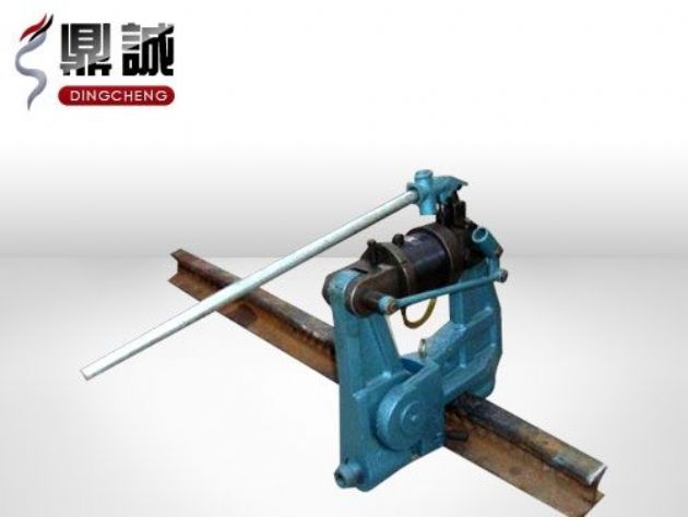 點擊查看詳細信息<br>標題：液壓鋼軌擠孔機 閱讀次數：4744